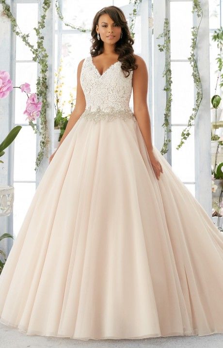 BEST Plus Size Wedding Dresses For Your Big Day