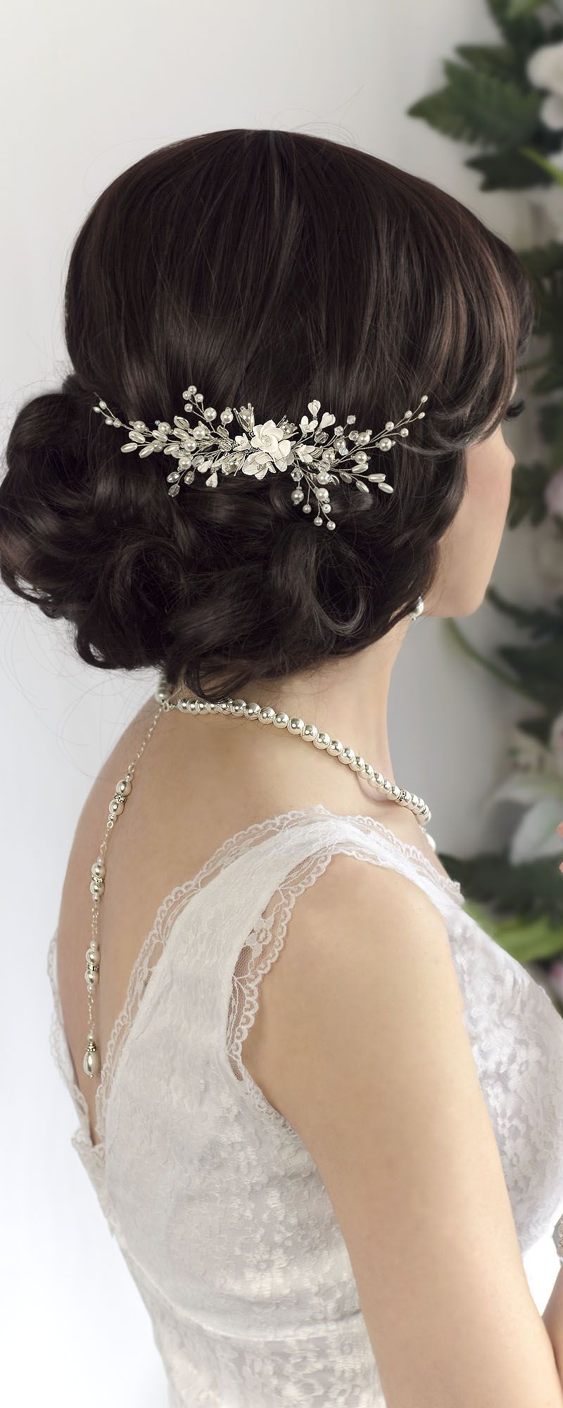 Wedding Hair Accessories For Fashion-Forward Brides