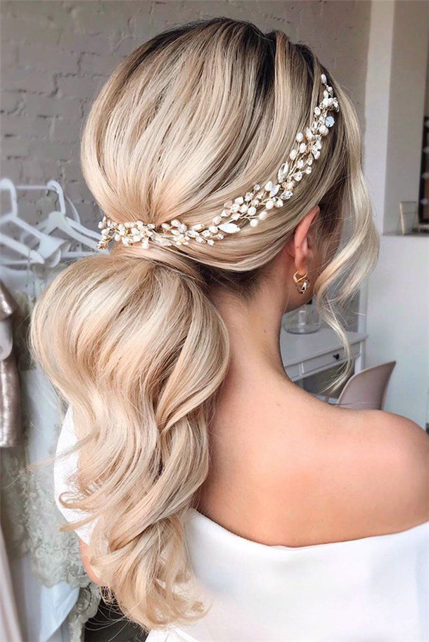 timeless bridal hairstyles